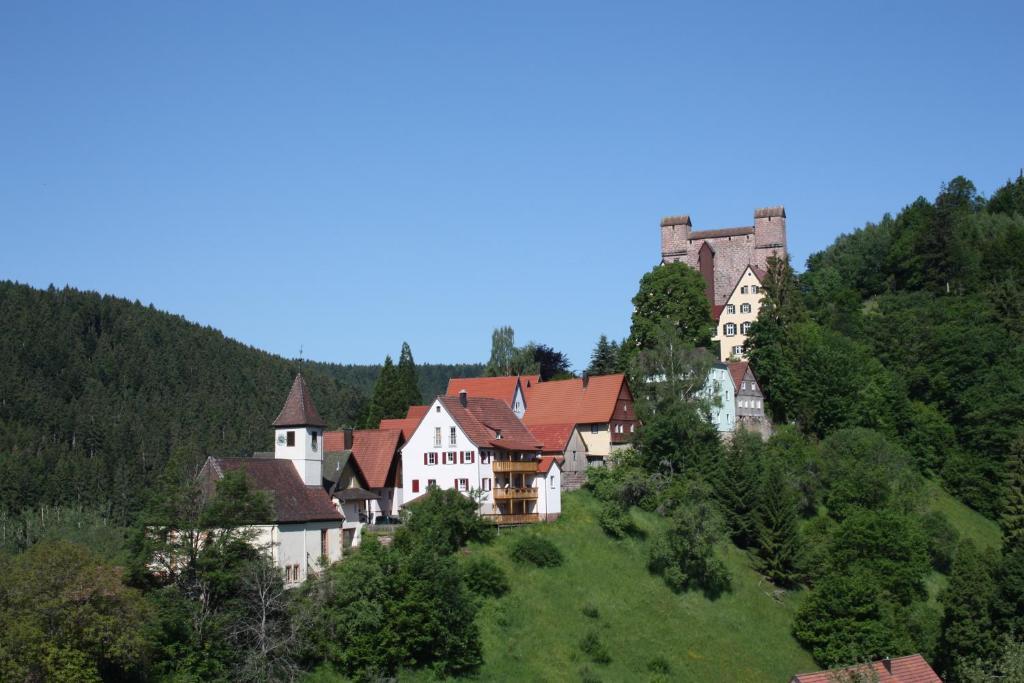 Hotel Roessle Berneck Altensteig Exterior foto